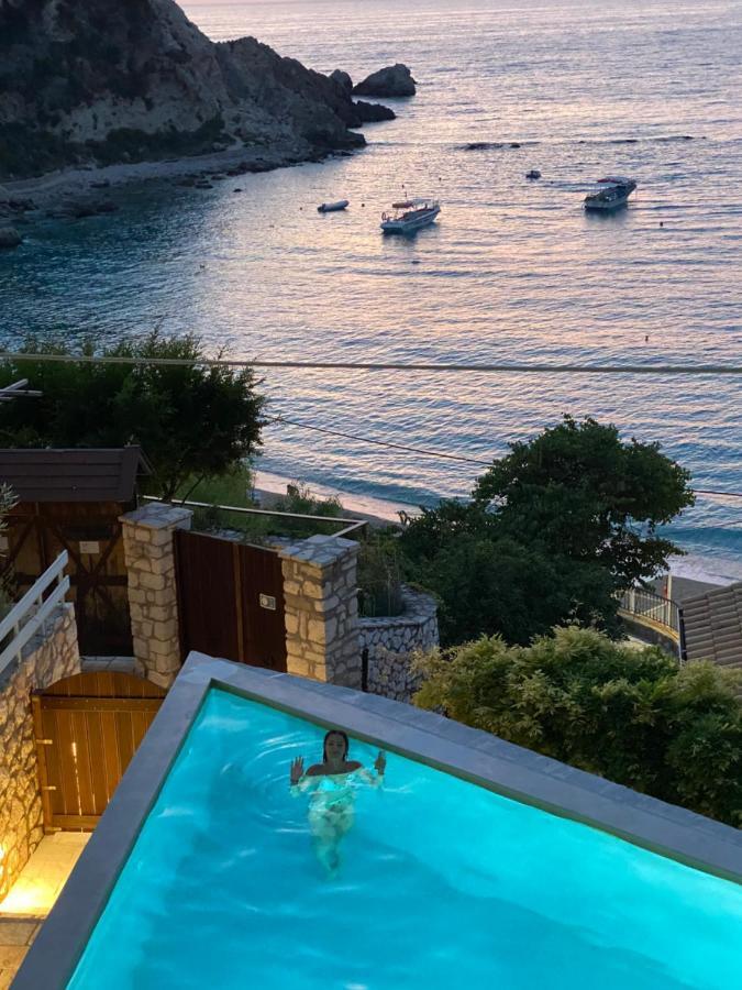 Caltabania Suites Айос-Нікітас Екстер'єр фото
